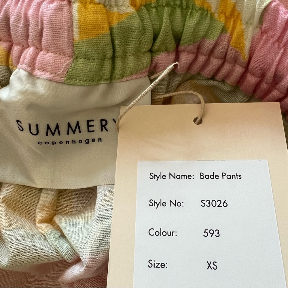 SUMMERY COPENHAGEN PANTS - Picture 11 of 16